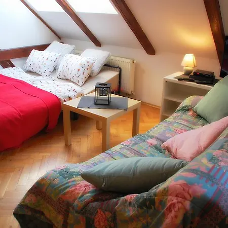 شقة Generous Attic براغ