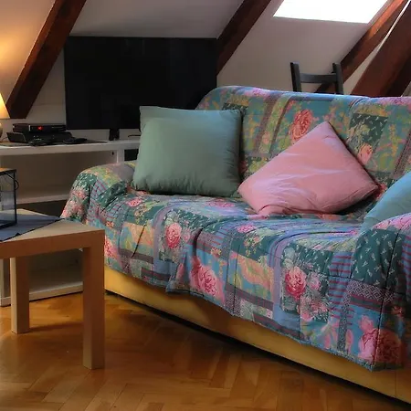 شقة Generous Attic براغ