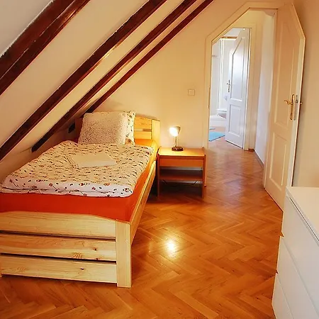 Appartement Generous Attic *