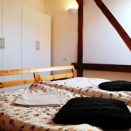 Generous Attic * براغ