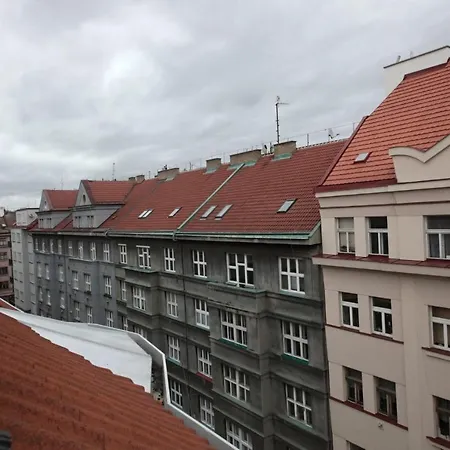 Generous Attic Appartement Prague